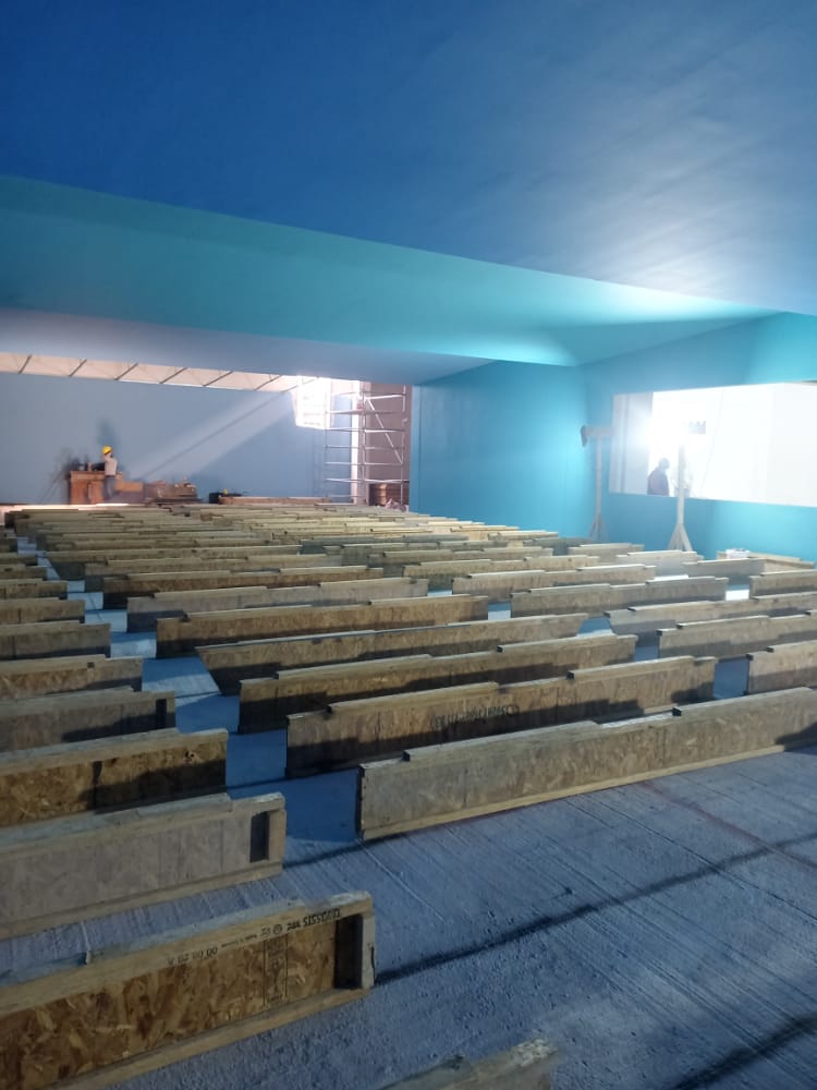 Instalación Resort Rosa Agustina - Proceso de instalación de pistas